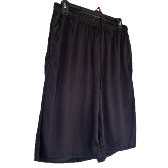 Zone Pro Shorts - Picture 2 of 7